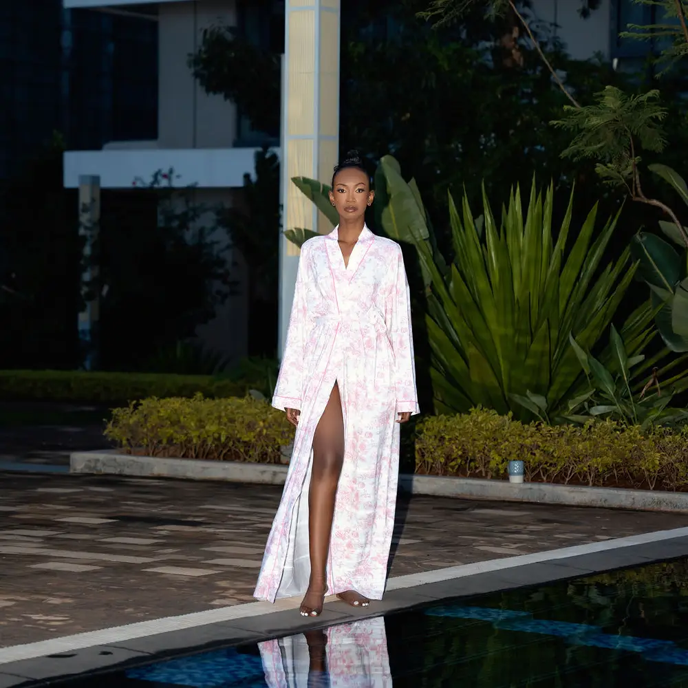 Cozy Robes- Pink and white - Image 5